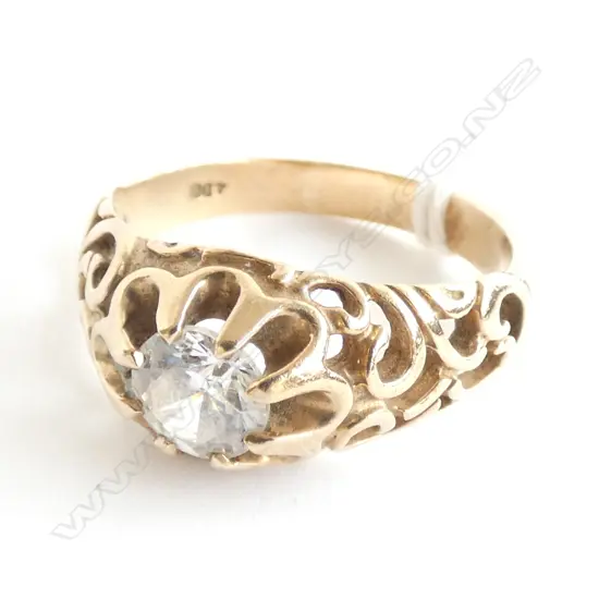 9CT FAUX DIAMOND RING 6.9 GRAMS