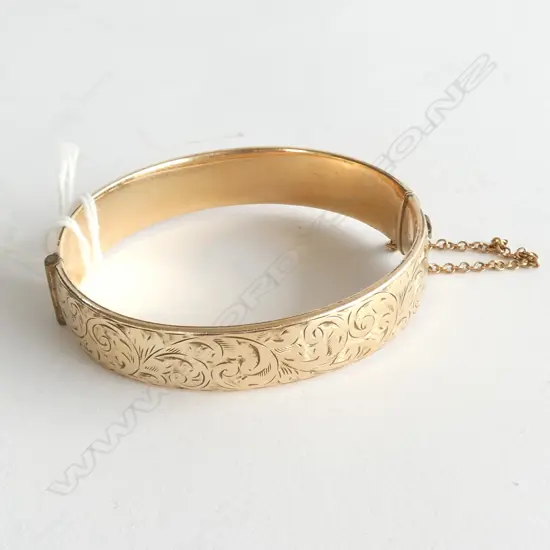 9CT GOLD on METAL CORE BRACELET 21.3 GRAMS