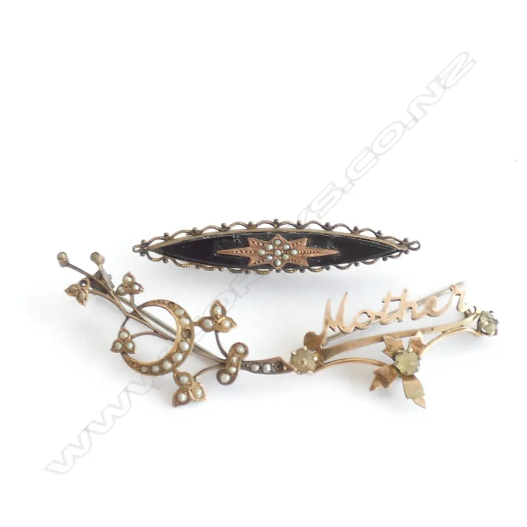 3 9CT GOLD VICTORIAN BROOCHES ALL AF 8.8 GRAMS Image 1++