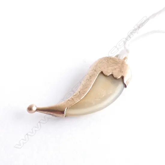 9CT GOLD TIGER CLAW PENDANT