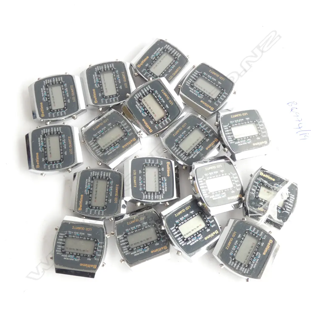 LOT ASST DIGITAL WATCHES (NO STRAPS) Image 1++