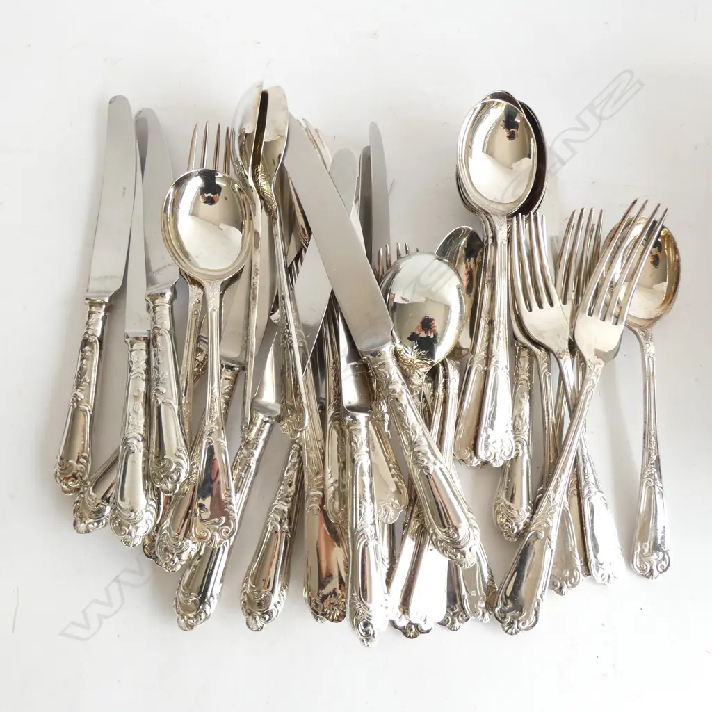 SILVER PLATE CUTLERY Image 1++