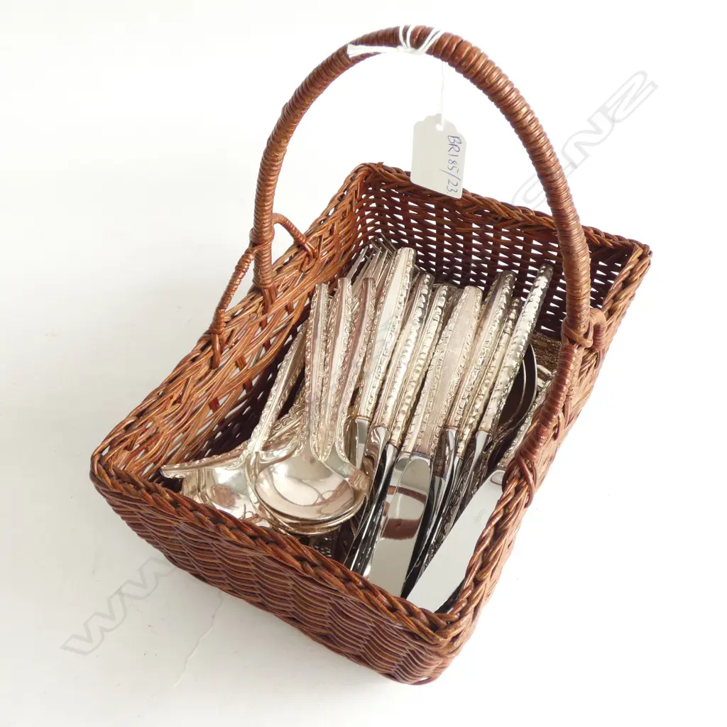 BASKET RODD SILVERWARE CUTLERY Image 1++