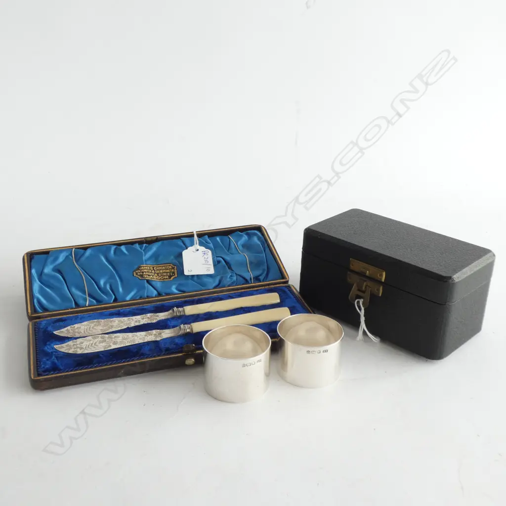 PR STG SILVER NAPKIN RINGS SHEFFIELD 1950 78 GRAMS CASED + PR STG HANDLED FISH KNIVES CASED Image 1++