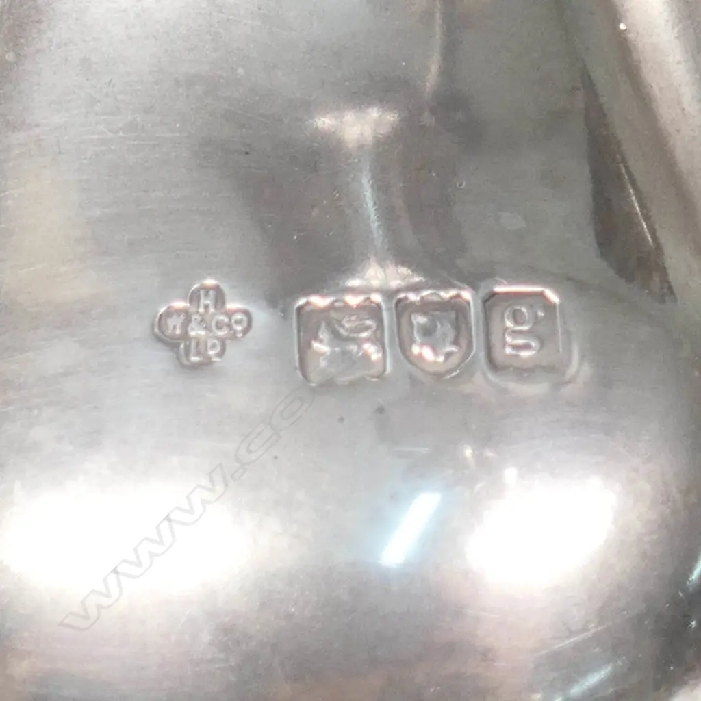 An uncommon Edwardian silver table epergne Image 1++