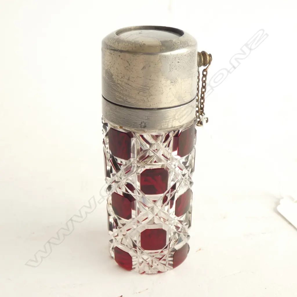 ANTIQUE PERFUME BOTTLE HOBNAIL CUT H. 95mm Image 1++