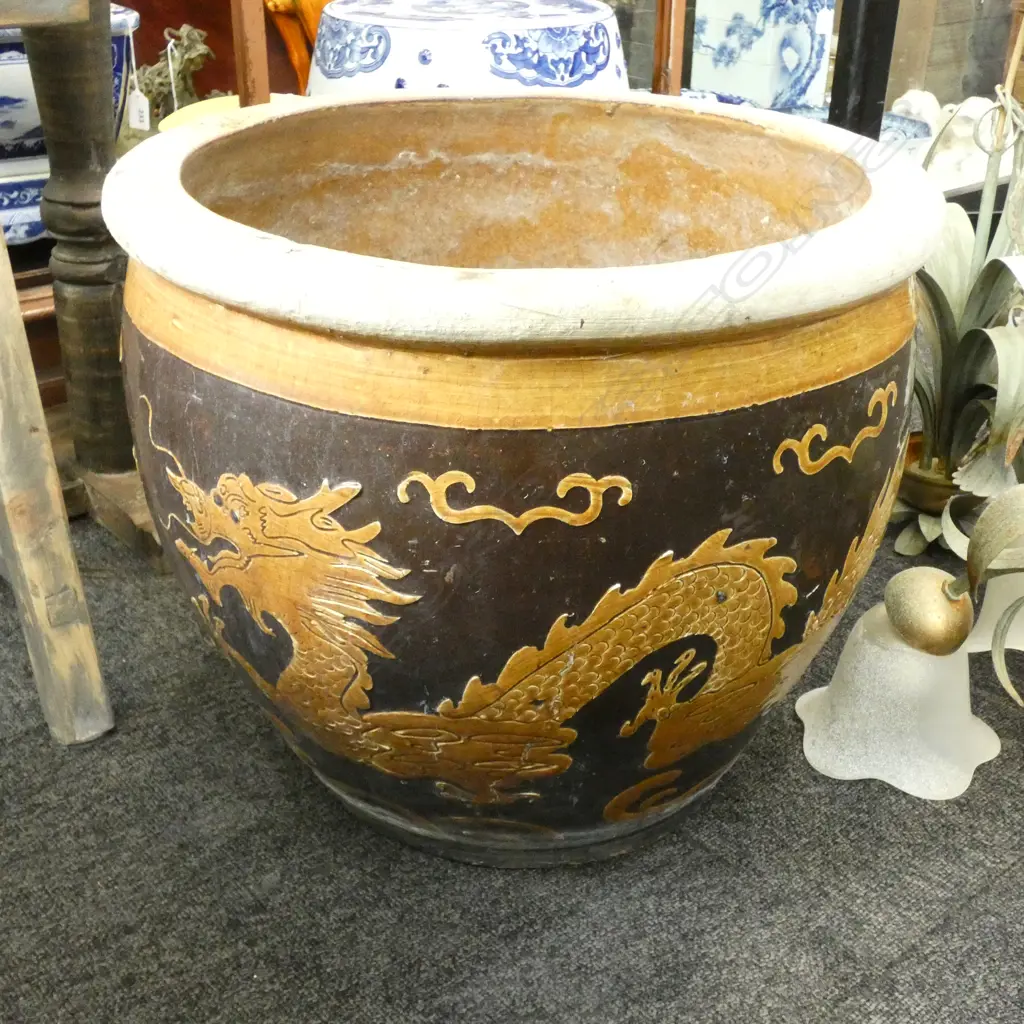 NEAR PR CHINESE DRAGON POTS H.420mm & 380mm Image 1++