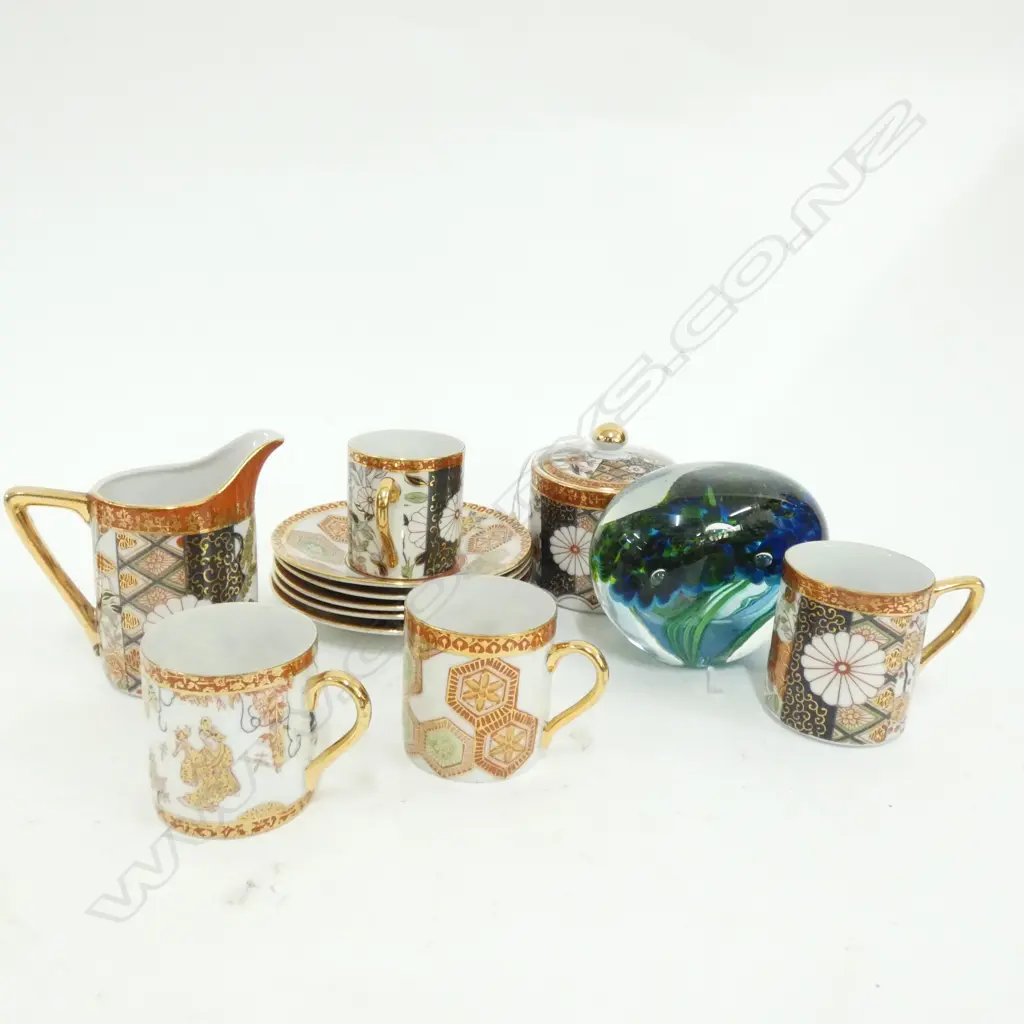 11 PCE JAPANESE TEA SET + SIGNED ART GLASS PAPER WEIGHT W.105mm Image 1++