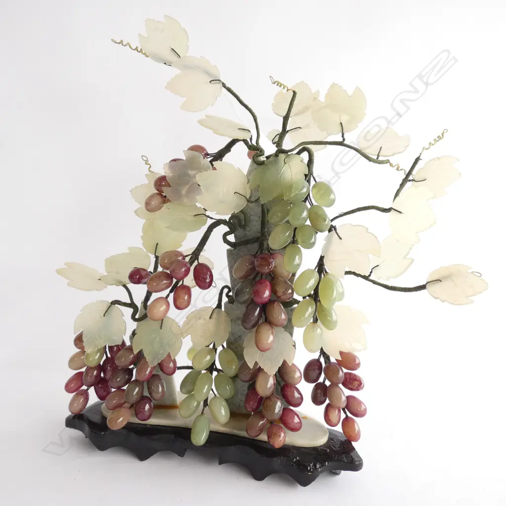 JADE GRAPE TREE H. 480MM Image 1++
