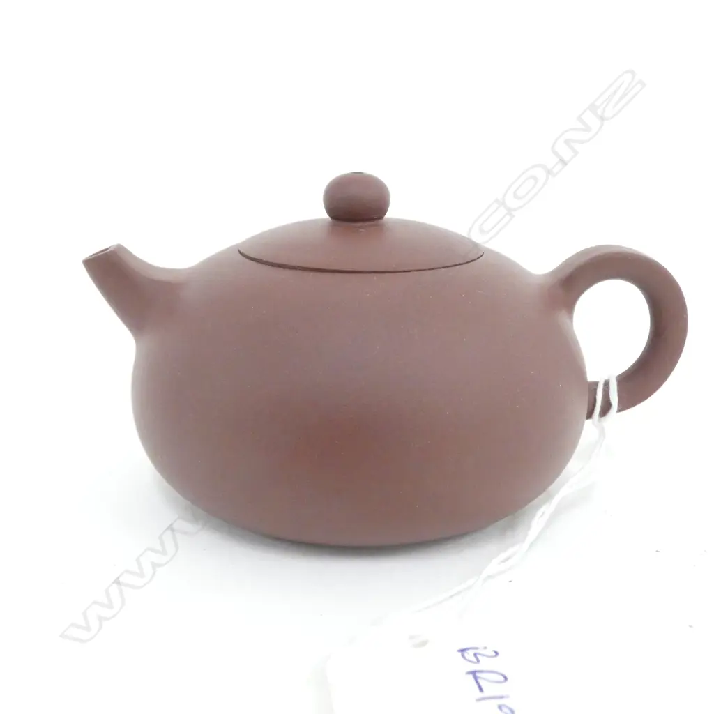 CHINESE SMALL ZI SHA TEAPOT L 110 MM Image 1++