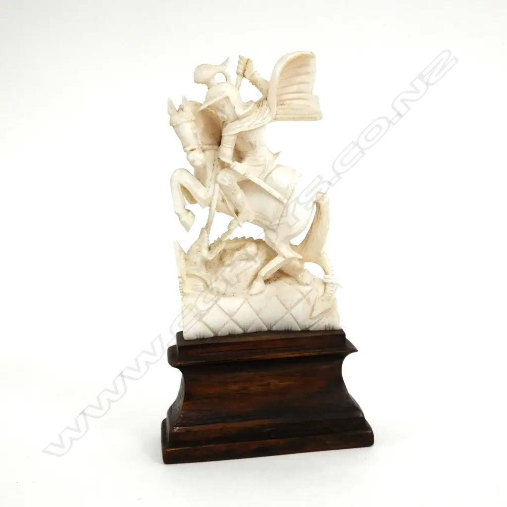 IVORY FIG. GEORGE AND THE DRAGON (W.W.) Image 1++