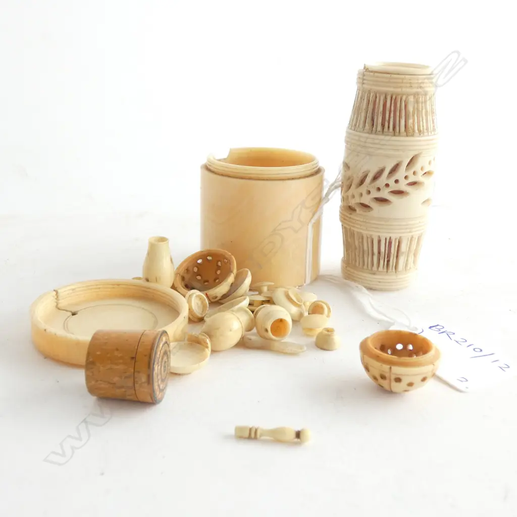 2 IVORY SEWING CONTAINERS + MINIATURE CONTENTS Image 1++