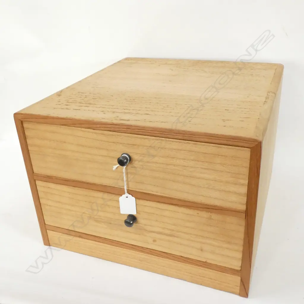 SMALL OLD JAPANESE COLLECTORS/ 2-DRAWER SEWING CHEST OR FILING CABINET - 365 X 390 X 270MM Image 1++