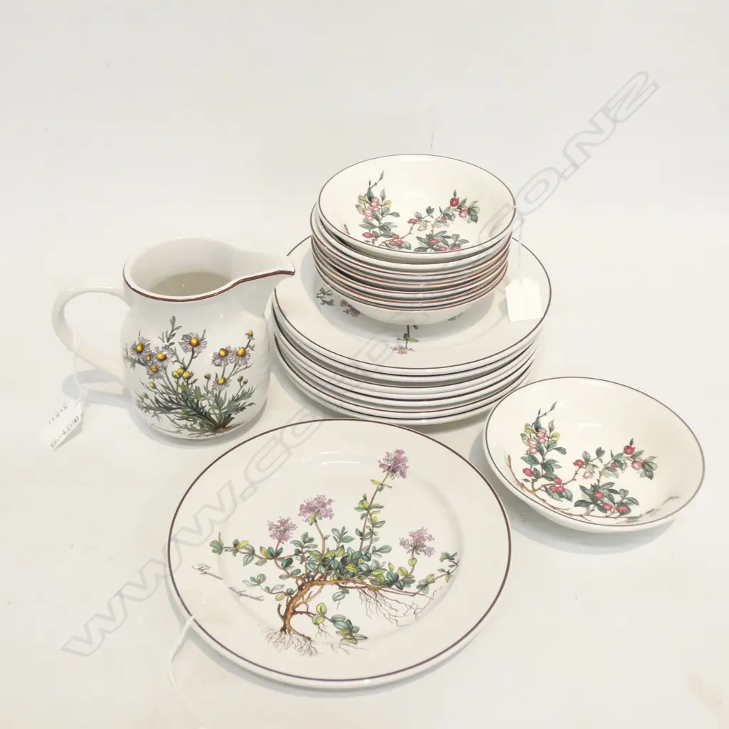 VILLEROY & BOCH BOTANICA; 8 SIDE OR SALAD PLATES (DIA 200MM) 8 DESSERT BOWLS (DIA 140MM) & JUG H. 135MM Image 1++