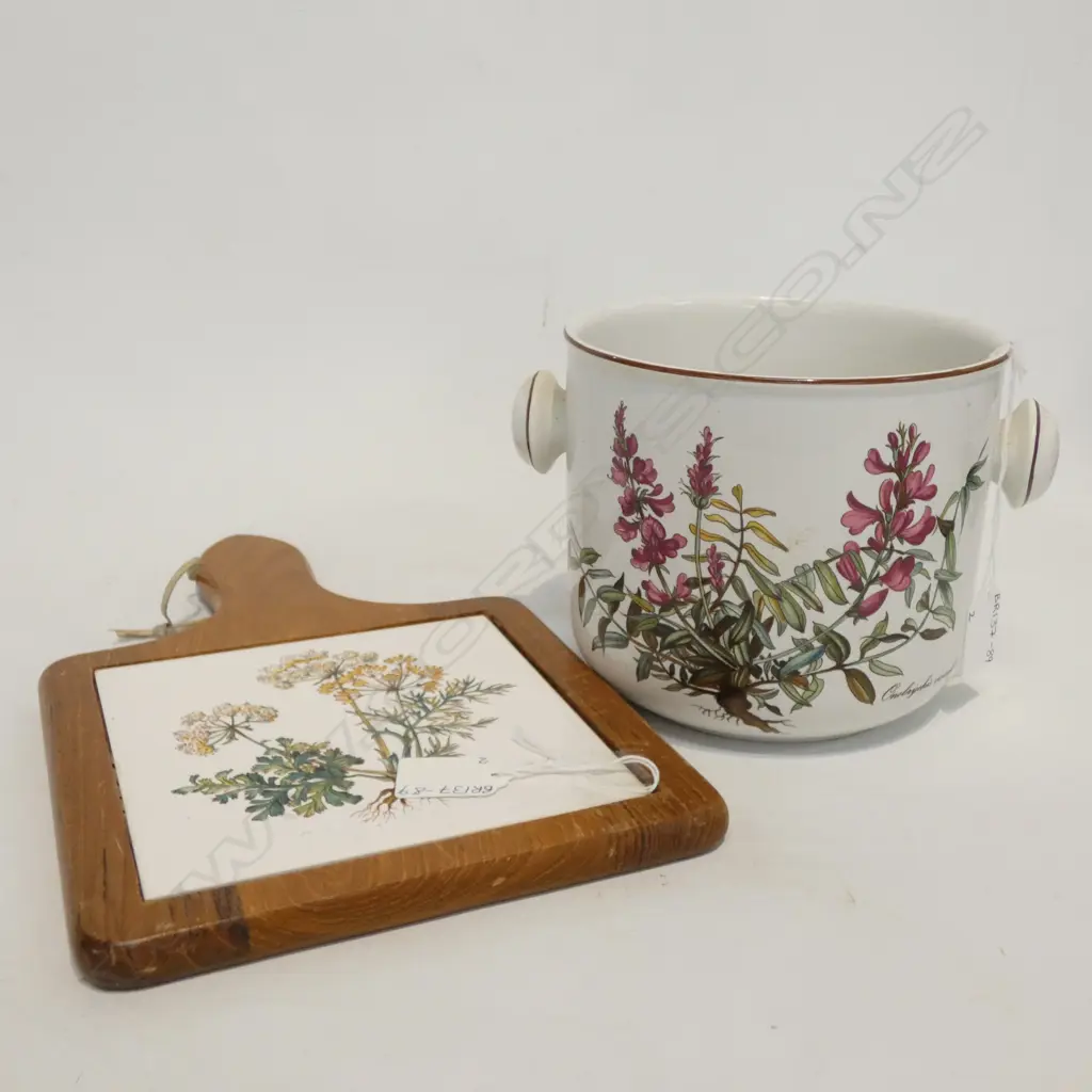 VILLEROY & BOCH BOTANICA ICE BUCKET (H, 135MM) & WOODEN FRAMED CHEESE BOARD (295 X 190MM) ... Image 1++