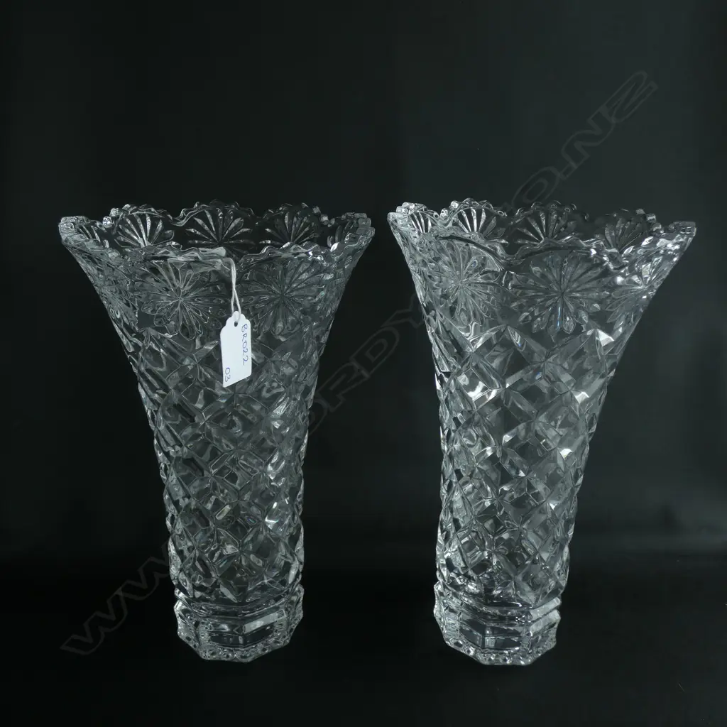 PR PRESSED GLASS VASES H. 290mm. Image 1++