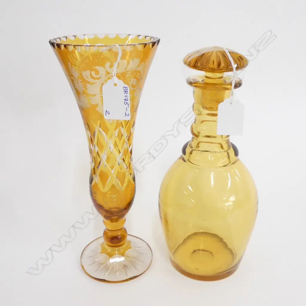 TWO VICT. AMBER GLASS DECANTER AND ETCHED GLASS VASE  Image 1++