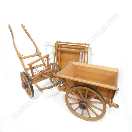 FINE HAND MADE MODEL HERMAPHRODITE WAGON L.1270mm & SHELF