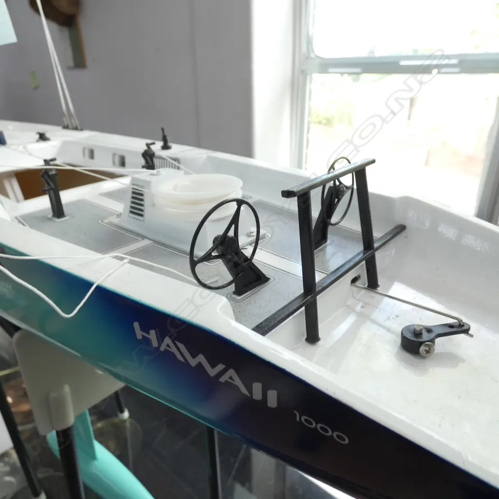RADIO CONTROLLED RACING YACHT GOOD CONDITION AS NEW H.2100mm Image 1++