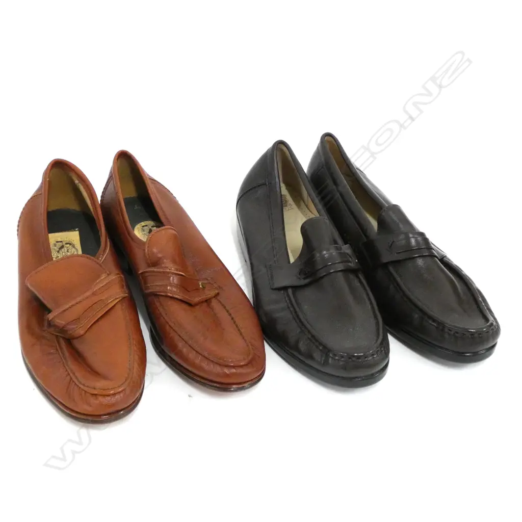 2X PAIR OF AUSTRIAN BROWN LEATHER SHOES SIZE 10-11 US   Image 1++