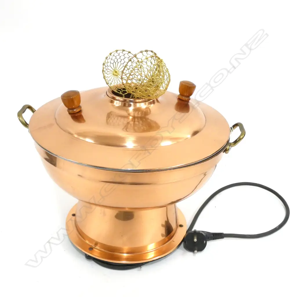 LG SKS DUTCH ELECTRIC COPPER FONDUE POT (DIA. 300MM) & 4 SM WIRE BASKETS  ... Image 1++