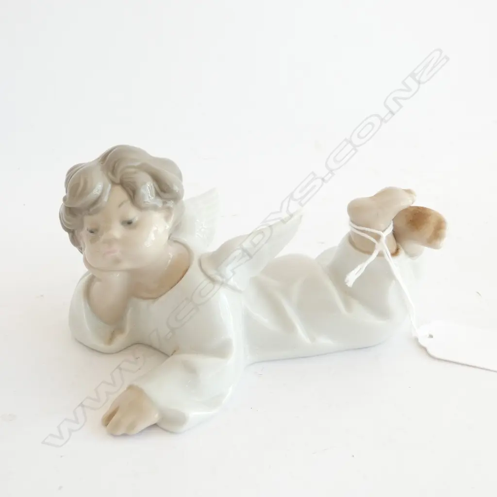 LLADRO RECLINING ANGEL #4541 L. 140mm Image 1++