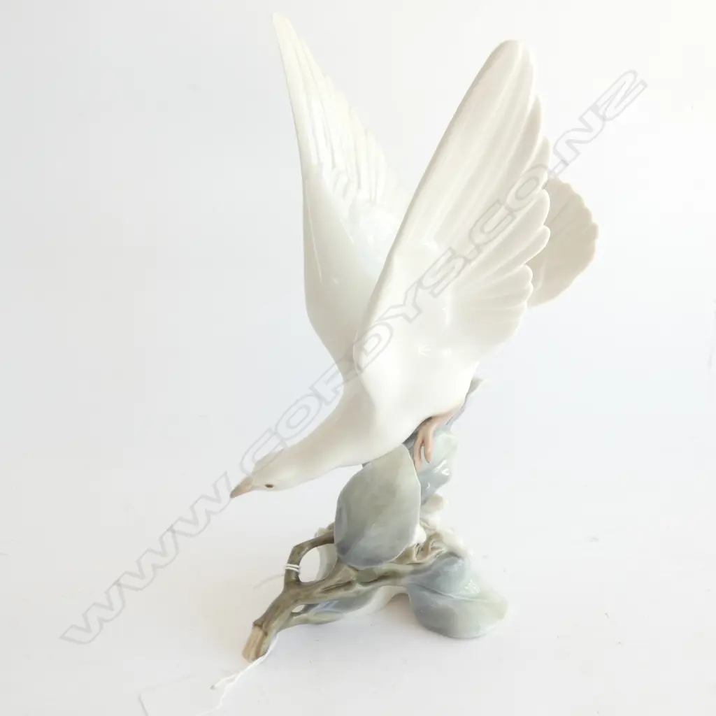 LLADRO 'TURTLE DOVE' #4550 H.280mm Image 1++