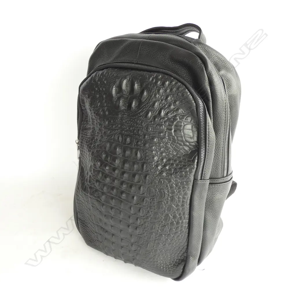 BLACK COWHIDE LEATHER BAG CROC DETAIL H.440mm Image 1++