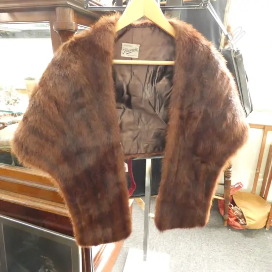 FUR STOLE
