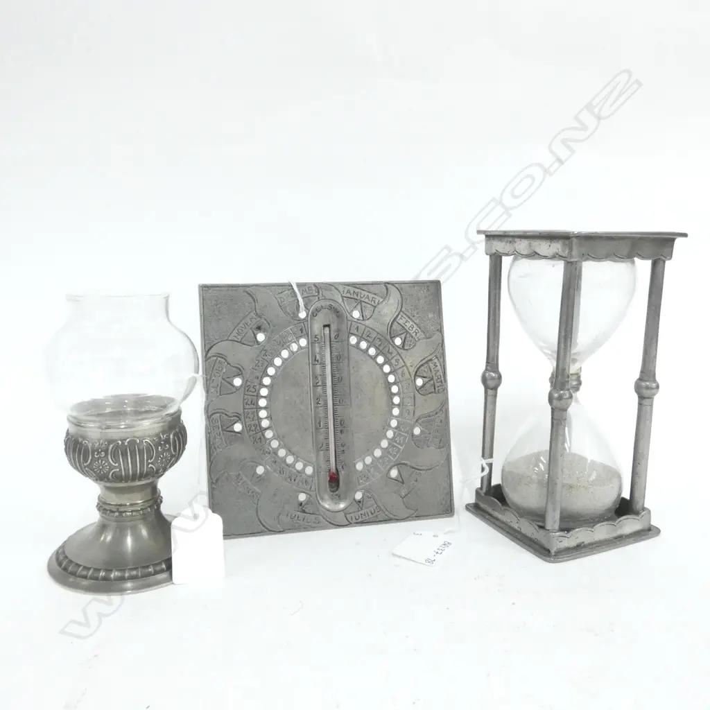 3 OLD PEWTER PCS; HOUR GLASS (H. 165MM)  TEA LIGHT (H. 130MM) & DATE/THERMOMETER STAND Image 1++