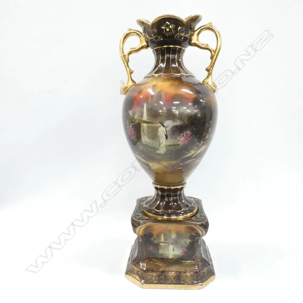 VICTORIAN URN ON PLINTH H. 590mm. Image 1++