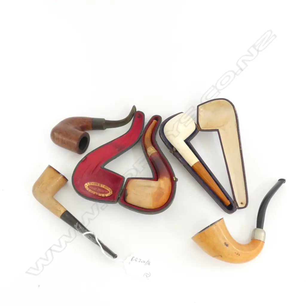 5 ASST PIPES FRENCH ETC 2 CASED Image 1++