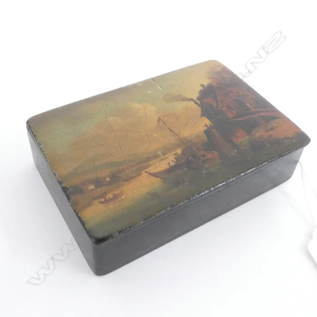 ANTIQUE DUTCH SCENE PAPER MACHE HINGED SNUFF BOX  Image 1++