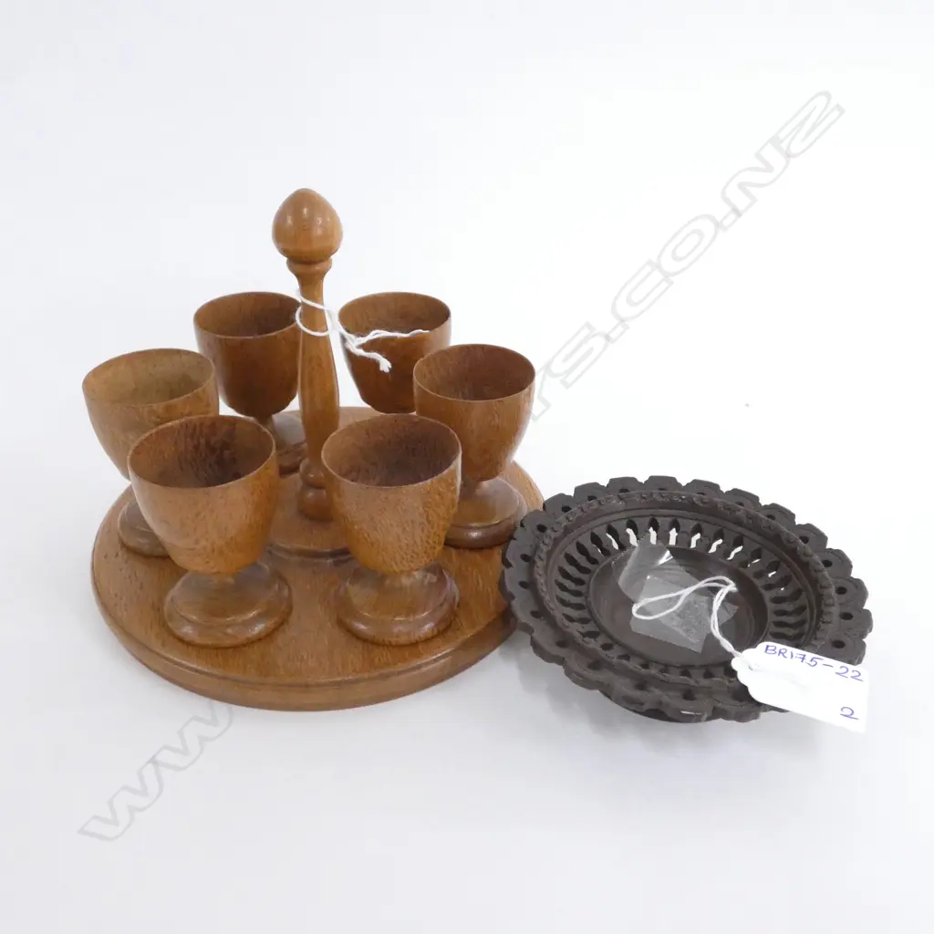 NZ NATIVE TIMBER REWAREWA EGG EPERGNE & PIERCED DISH Image 1++