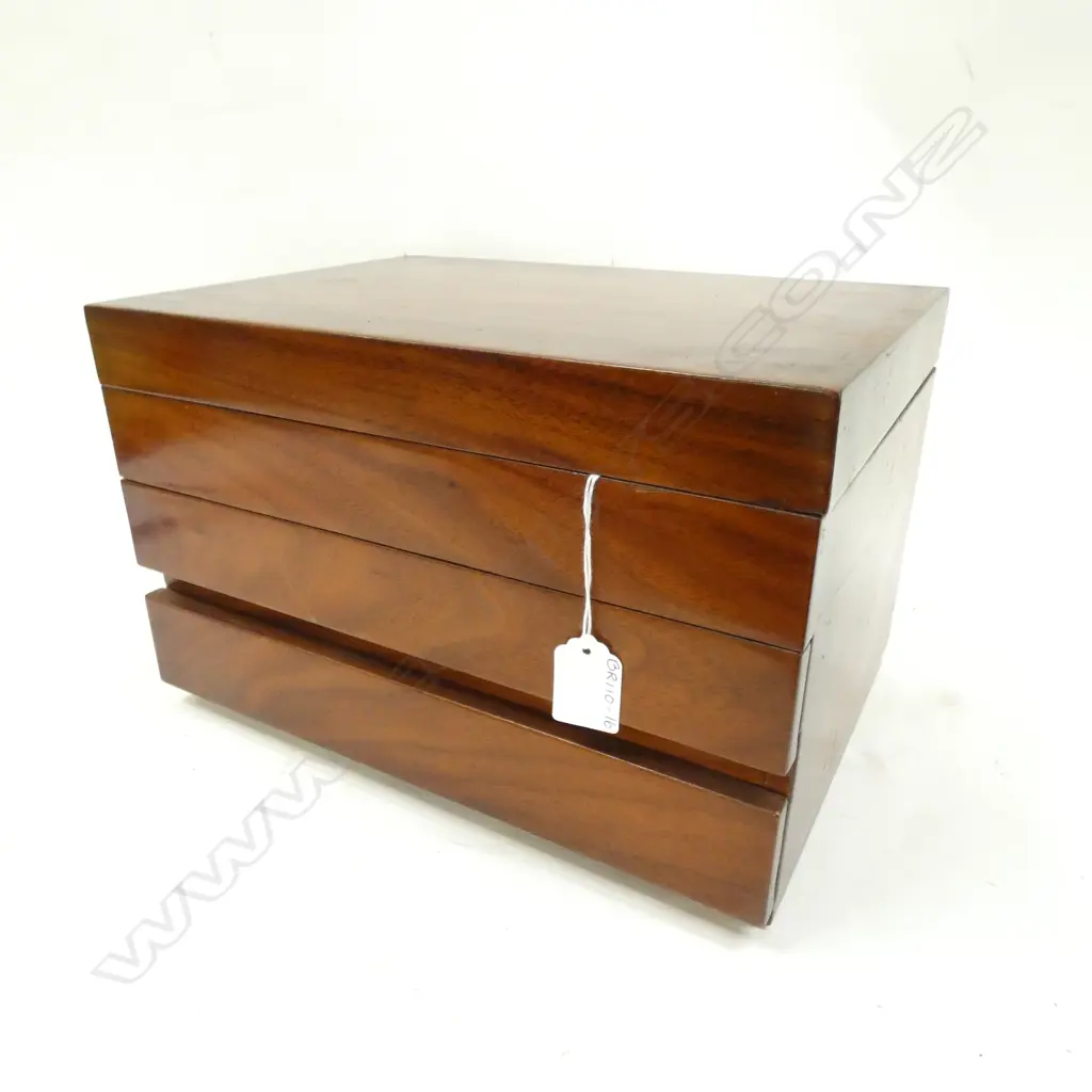 VINTAGE JAPANESE ‘HARI-BAKO’ SEWING BOX - PLAIN WITH NO HINGES OR HANDLES - FULL TOP TRAY  & 2 DRAWERS ... Image 1++