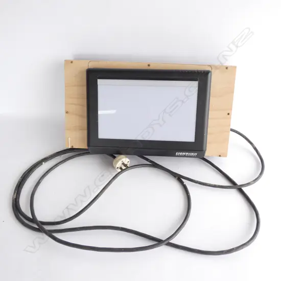 LIGHT BOX L. 440MM