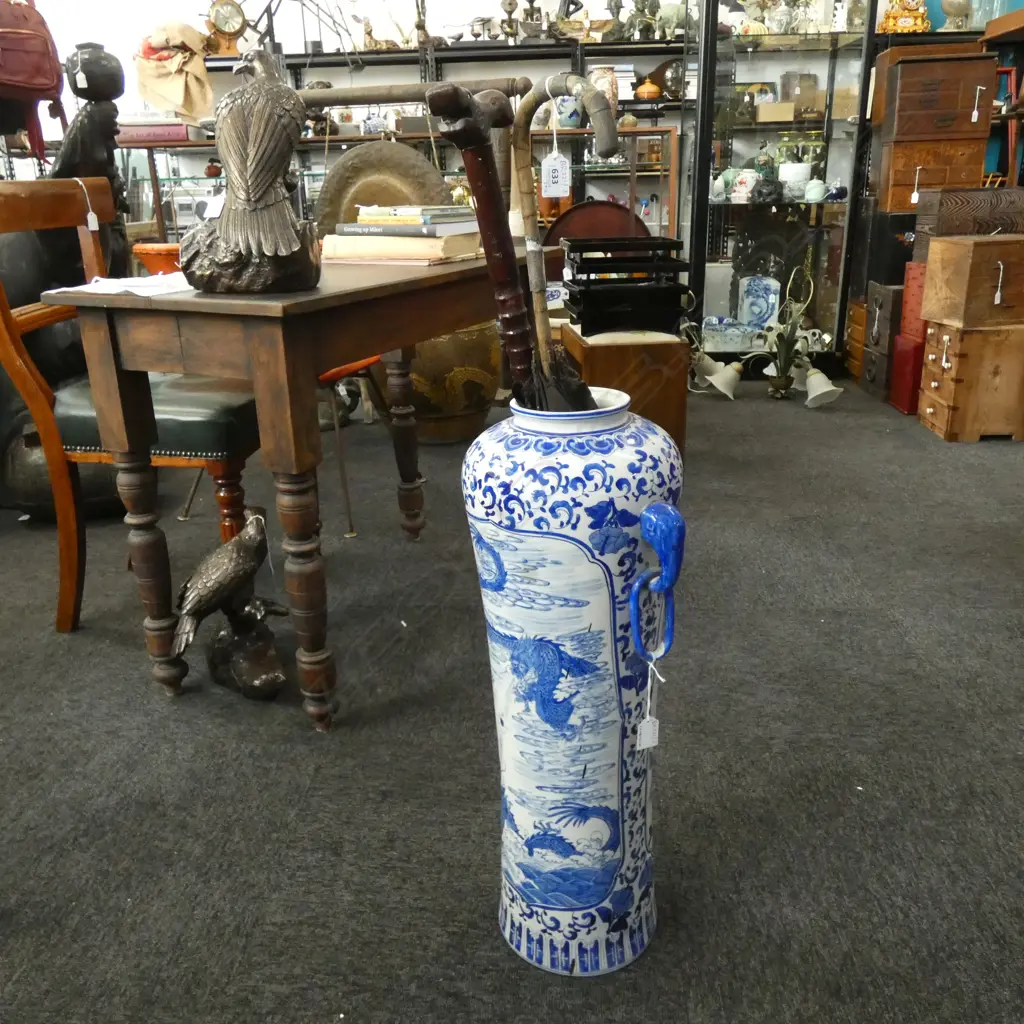 CHINESE B/W UMBRELLA STAND H.630mm + STG HANDLED VICTORIAN UMBRELLA AF & WALKING STICK Image 1++