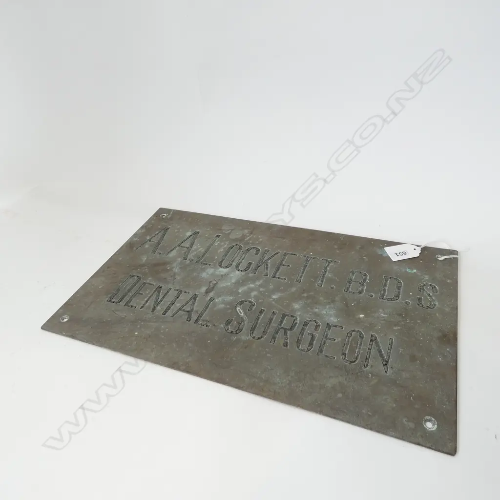 'A. A. LOCKETT. B.D.S. DENTAL SURGEON' PLAQUE 380x230mm Image 1++