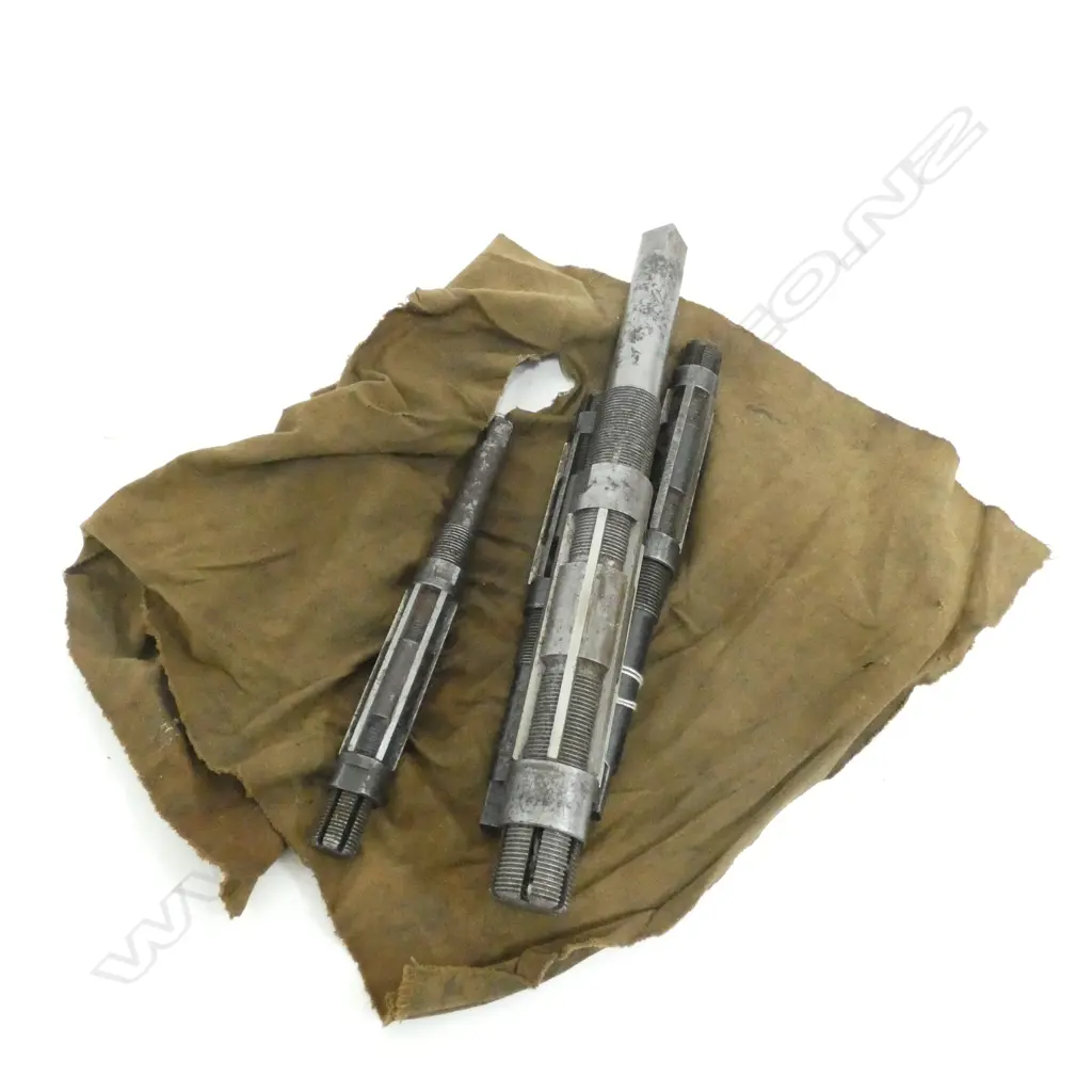 INDUSTRIAL ENGINEERING TAPS Image 1++