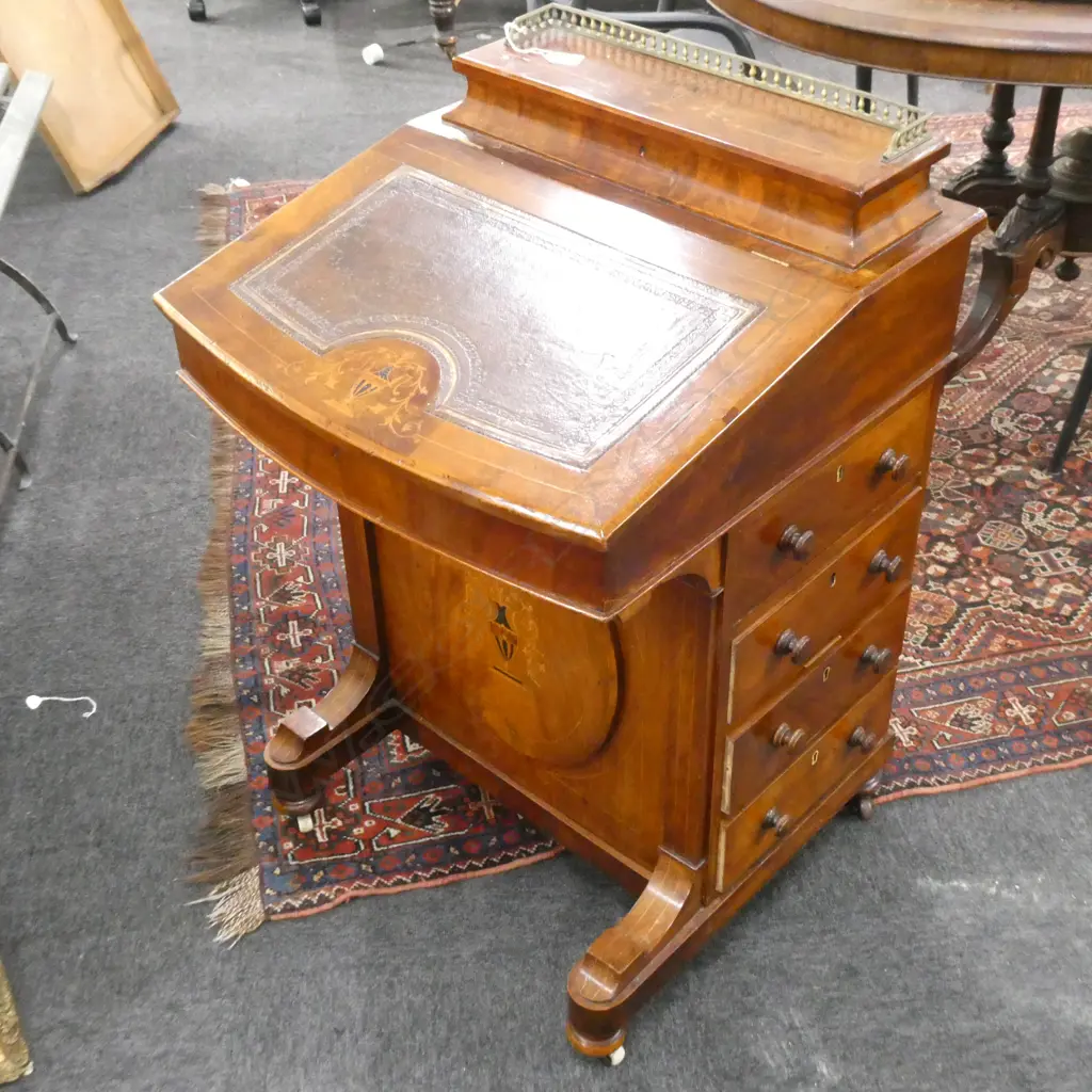 INLAID DAVENPORT... Image 1++