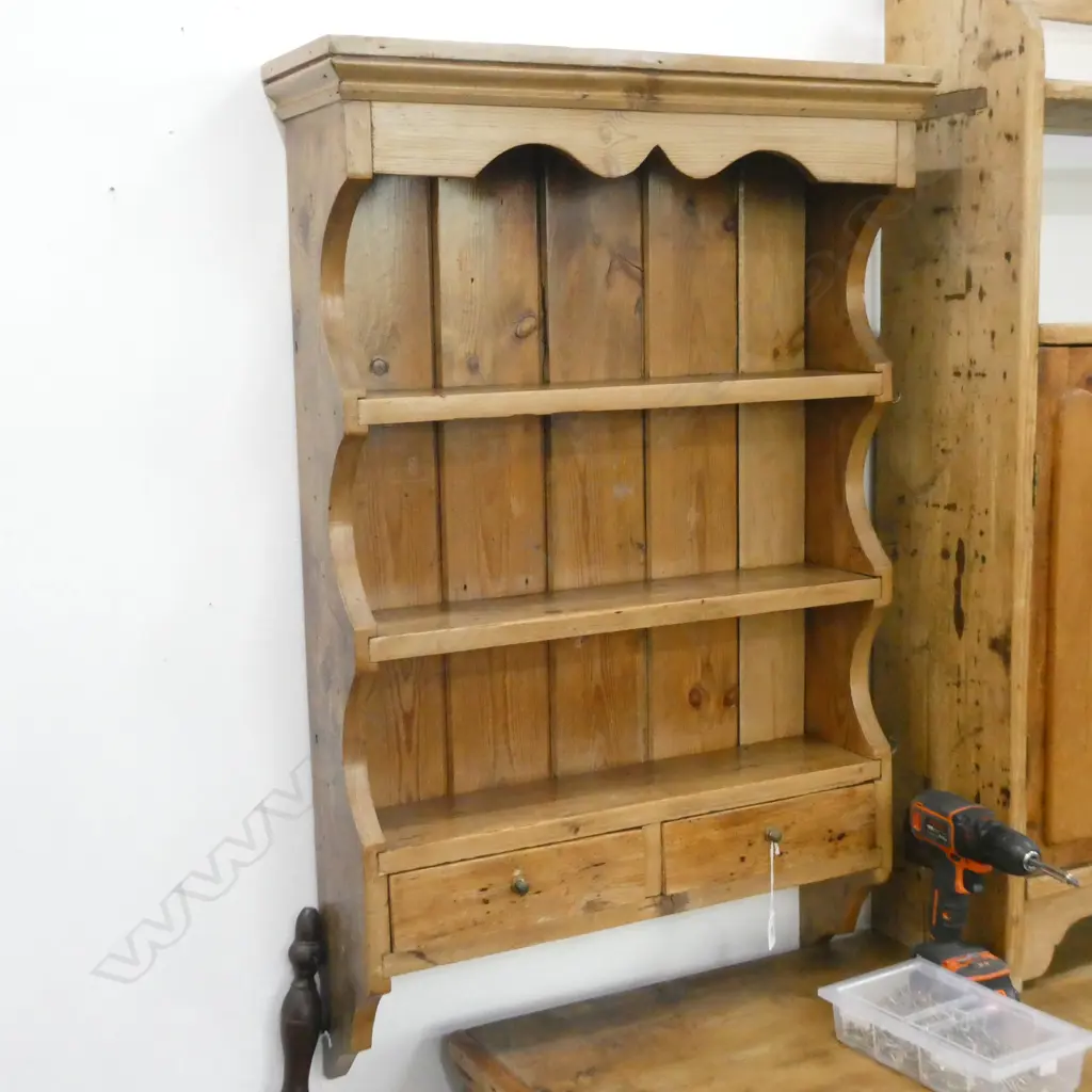 VINTAGE ANTIQUE STYLE COUNTRY PINE WALL SHELVES W.630mm H.960mm Image 1++