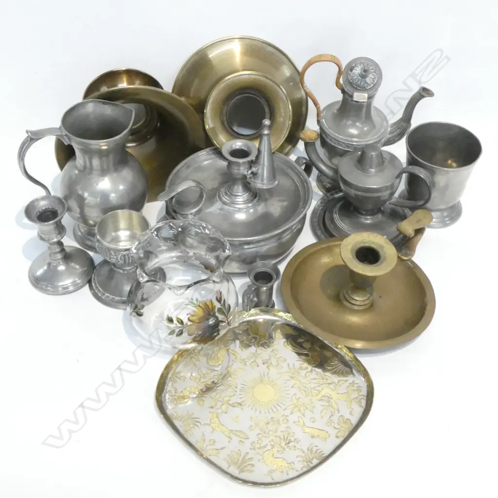 BOX ASST - MAINLY OLD PEWTER INCL. SM COFFEE POT  Image 1++