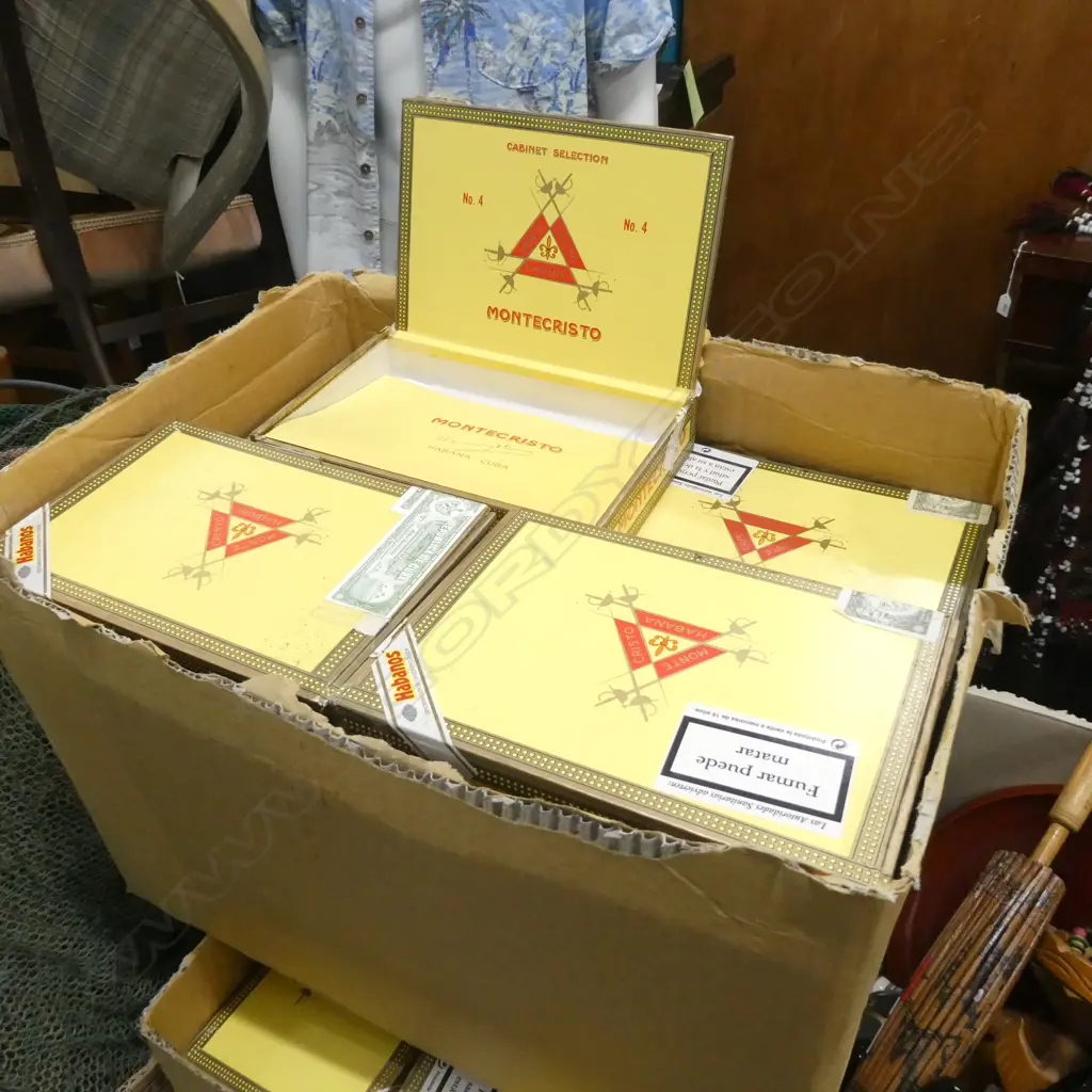APPROX 26 EMPTY HABANA CIGAR BOXES Image 1++