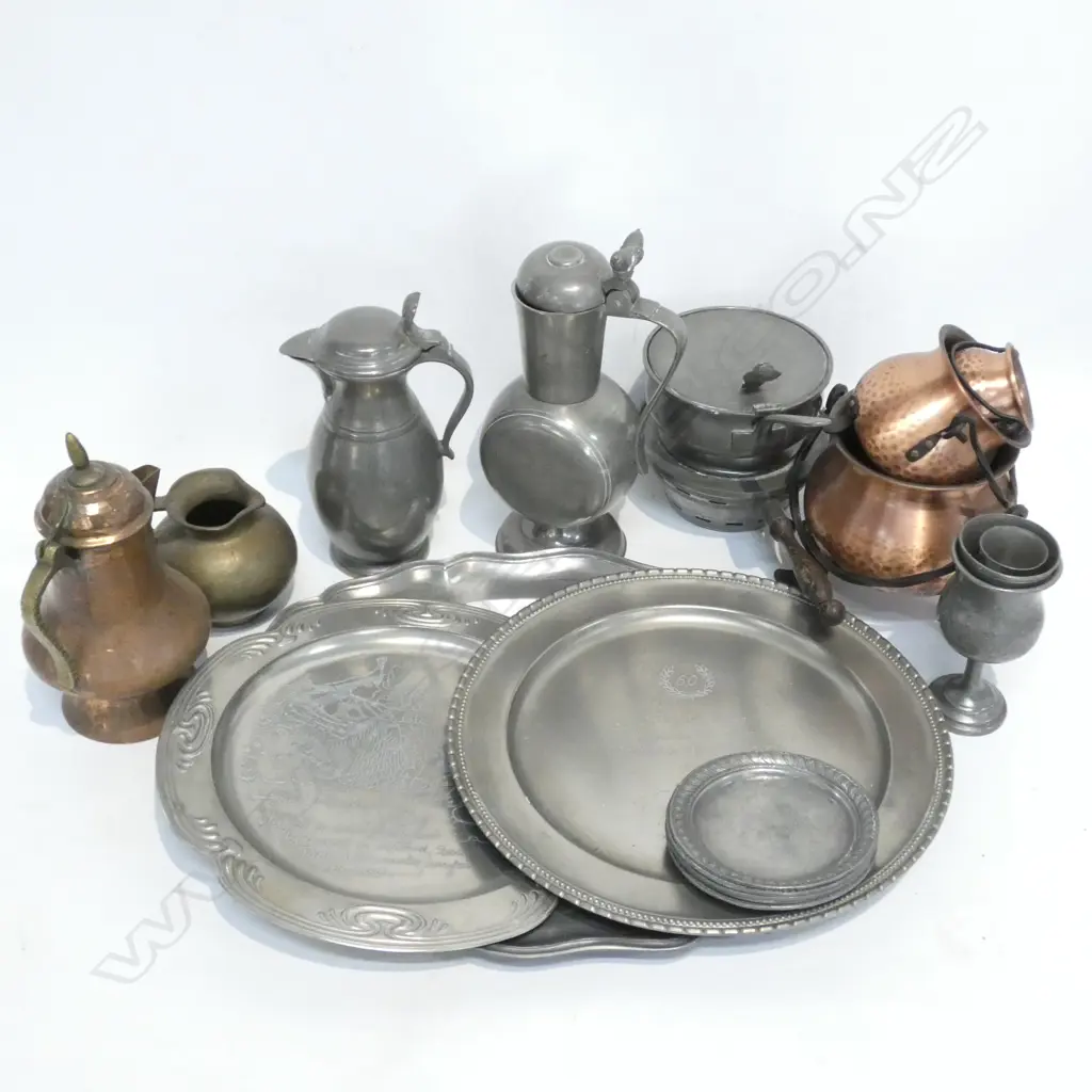LG GOOD BOX LOT PEWTER / BRASS / COPPER ETC. Image 1++