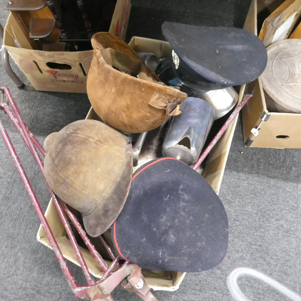LOT BBQ /EP WARE RIDING HATS ETC Image 1++