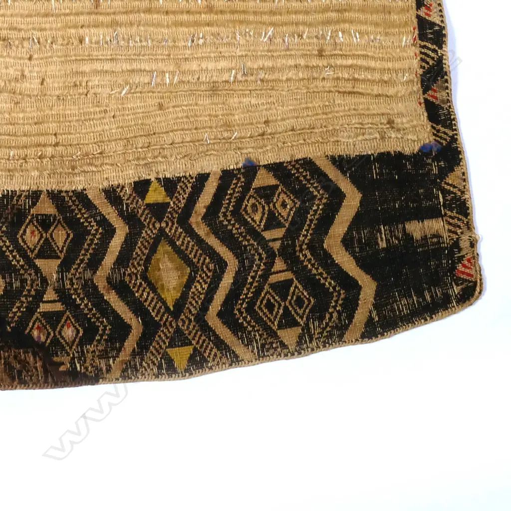 A rare Māori kaitaka cloak with tāniko borders Image 1++