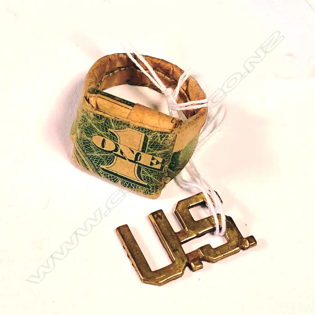 US BADGE +US DOLLAR BILL RING Image 1++