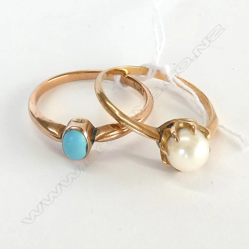 9CT GOLD PEARL RING + 9ct GOLD TURQUOISE RING TOTAL 4.3gm Image 1++