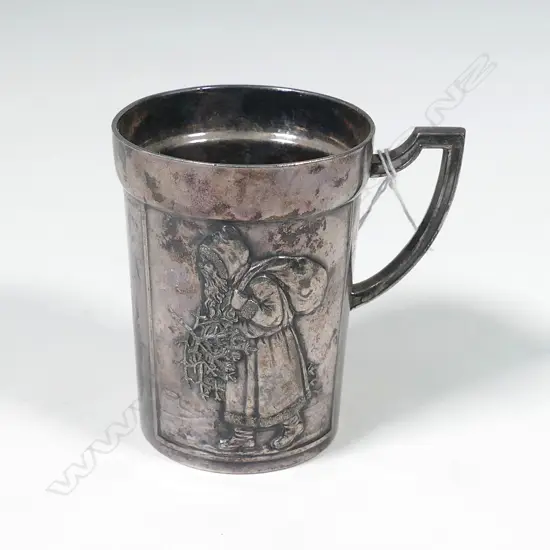 W.M.S SILVER PLATE SANTA TODDY CUP H.75MM 137 GMS