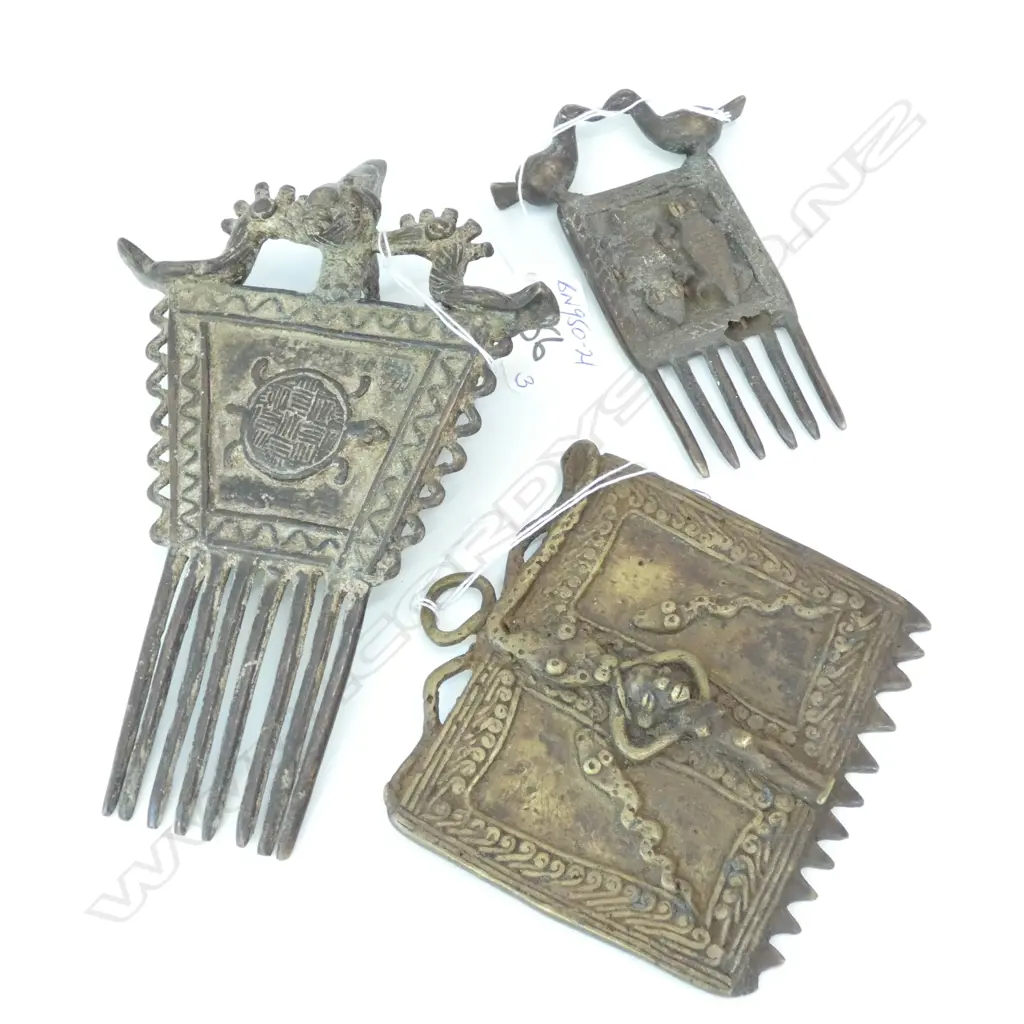 3 OLD SENUFO AFRICA BRONZE CURRENCY COMBS Image 1++